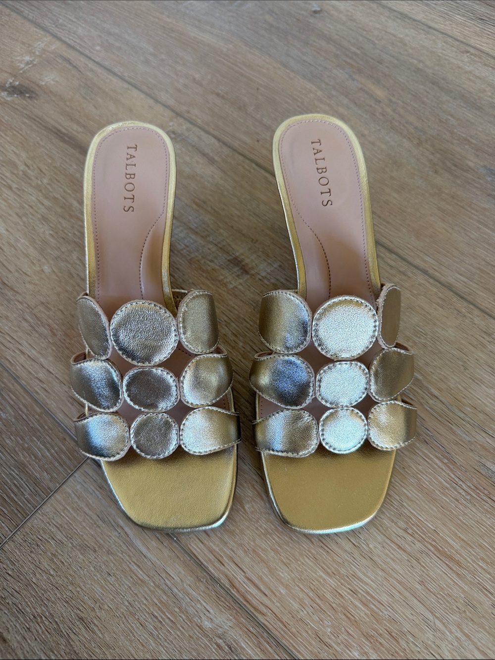 NWOT Talbots Metallic Gold Leather Circle-Accent Slide Mules
